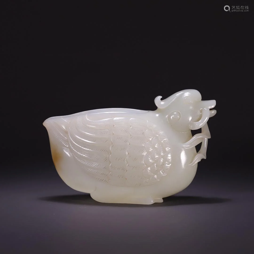 A Hetian Jade Goose-Form Wine Vessel