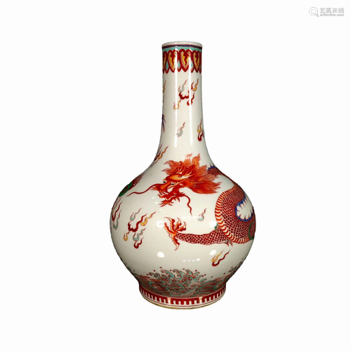 A Famille-Rose 'Dragon' Vase