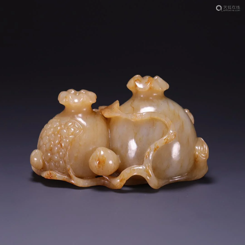 A Hetian Jade Pomegranate Decoration