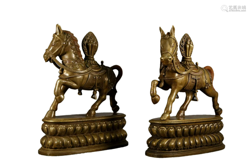 A Pair Of Alloy Copper Silver-Inlaid Horses