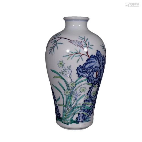 A Delicate Blue And White Doucai Flower Stone Vase