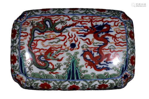 A Delicate Blue And White Wucai Dragon Covered Box