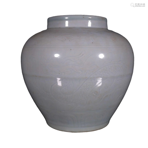 A Delicate Shufu-Glazed Flower-Carved Pot