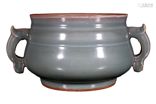 A Wonderful Longquan-kiln Double-ear Censer