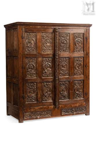 ARMOIRE