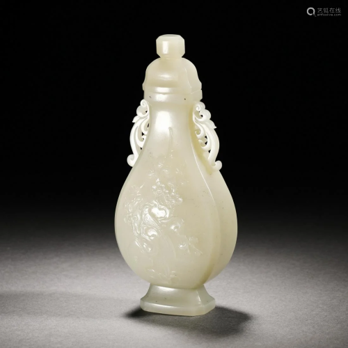 Qing Dynasty Hetian Jade Flower and Bird Ornamental Bottle