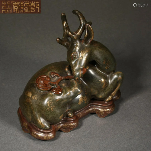 China Qing Dynasty Sauce Glazed Deer Ornament