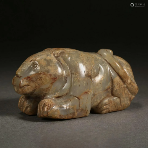 China Han Dynasty Hetian jade bear