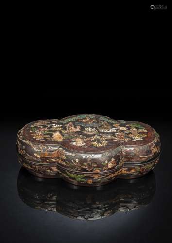 A FINE AND VERY RARE ZITAN INLAID FOUR-LOBED BOX AND COVER