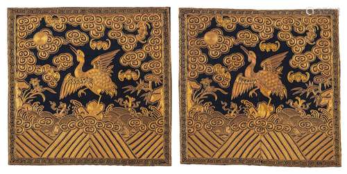 A PAIR OF RANK BADGES (BUZI) WITH CRANE