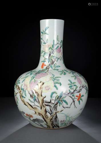 A LARGE FAMILLE ROSE POMEGRANATE BOTTLE VASE