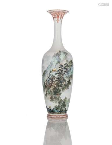 AN EGGSHELL PORCELAIN 'QIANJIANG' LANDSCAPE VASE