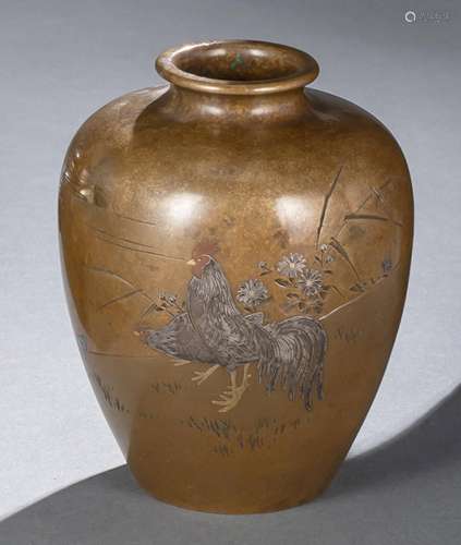 A BRONZE COCKEREL VASE WITH GILT AND SILVER DETAILS