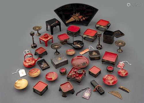 A SET OF LACQUER WORKS FOR THE HINA MATSURI