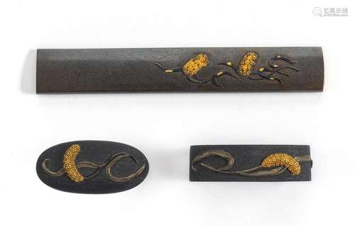 A KOZUKA AND FUCHI-KASHIRA