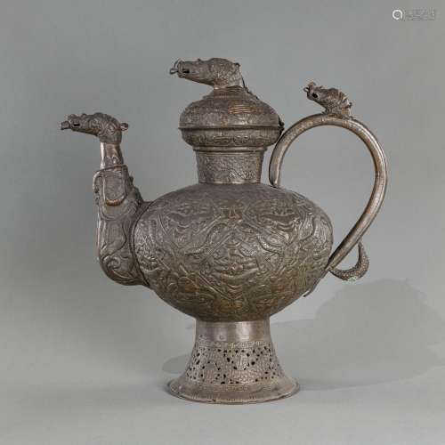 A COPPER EWER WITH LID