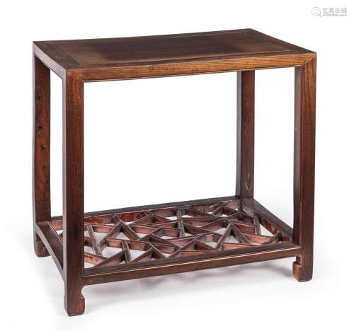 A SIDE TABLE WITH 'CRACKED ICE' SHELF