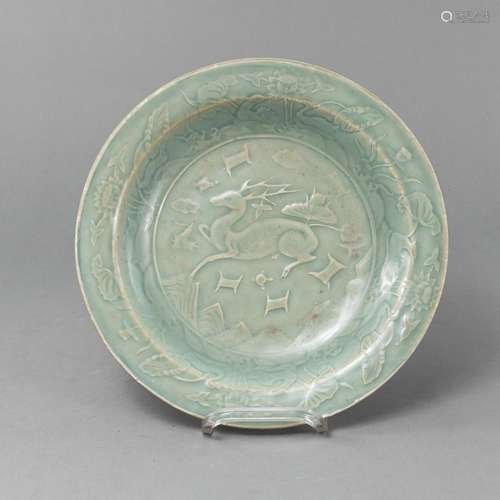 A CELADON STAG PLATE