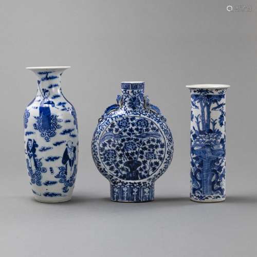 TWO BLUE AND WHITE PORCELAIN VASES AND A MOONFLASK