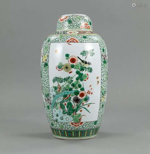 A PORCELAIN 'FAMILLE VERTE' FLORAL VASE AND COVER