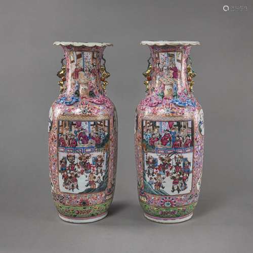 A PAIR OF FINELY PAINTED 'FAMILLE ROSE' FLOOR VASE...