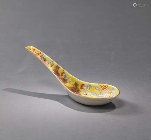 PORCELAIN SPOON WITH POLYCHROME DECORATION WITH DRAGON AND P...