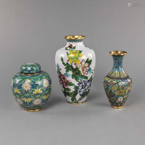 TWO CLOISONNÉ VASES AND A LIDDED VASE WITH FLORAL DECORATION