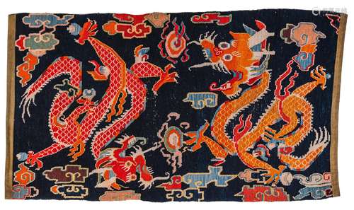 A HIGH CONTRAST TWIN DRAGON CARPET