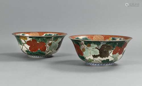 A PAIR OF LARGE PORCELAIN BOWLS WITH BIRDS AND FLORAL DECORA...