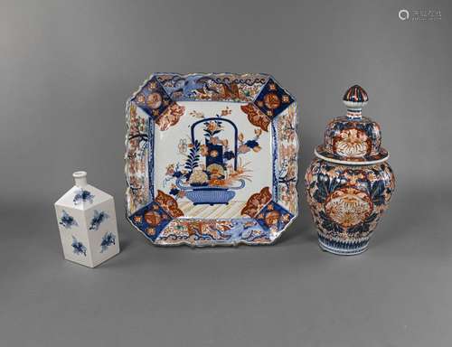 A LARGE SQUARE IMARI PORCELAIN PLATE AND LIDDED VASE AND A S...