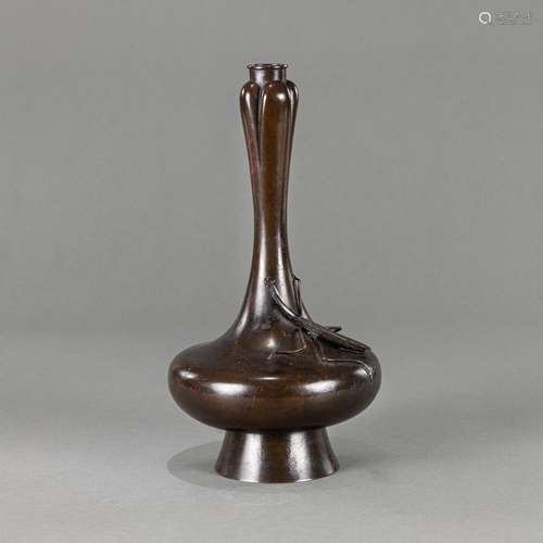 A BRONZE NARROW NECK VASE WITH GARLIC-SHAPED HEAD AND A PRAY...