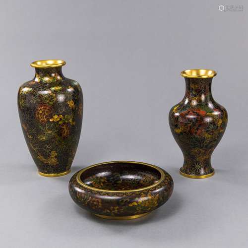 TWO CLOISONNÉ FLORAL VASES AND A BRUSHWASHER