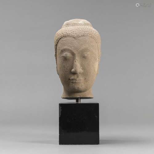 A SANDSTONE HEAD OF BUDDHA SHAKYAMUNI