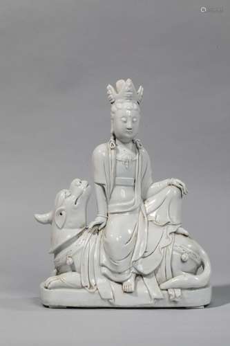 Le Boddhisattva Kwan yin assis