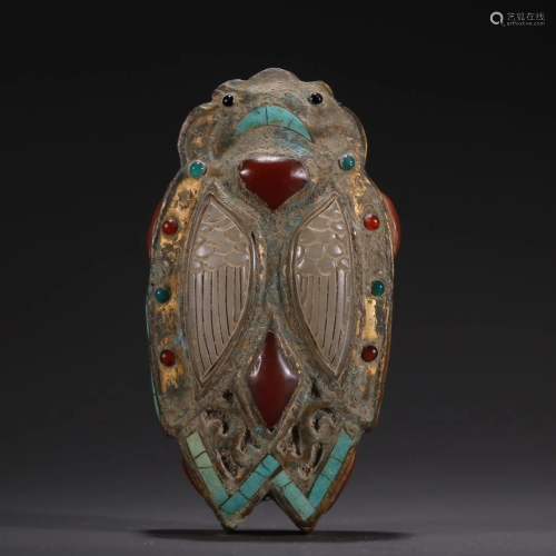 A Delicate Gilt-bronze Inlaid Gems Cicada Box