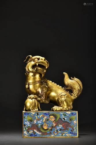 A Top and Rare Gilt-bronze Cloisonne Lion Seal