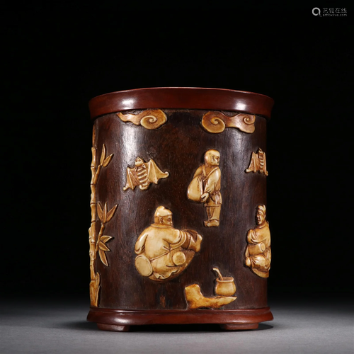 A Fine Wood Inlaid Gems Pen Holder