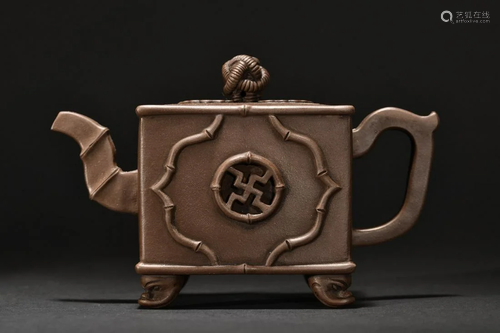 A Fine Zisha 'Bamboo' Pattern Teapot