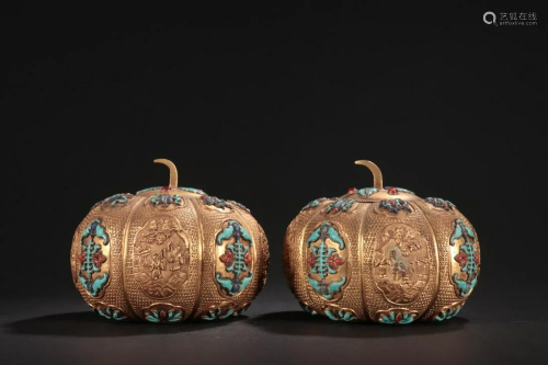 A Pair of Gilt-bronze Inlaid Gems Pumpkin Boxes