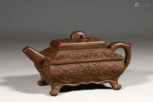 A Fine Zisha Flower Pattern Teapot