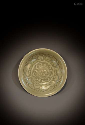 A Chinese plate from the 12th to the 13th century