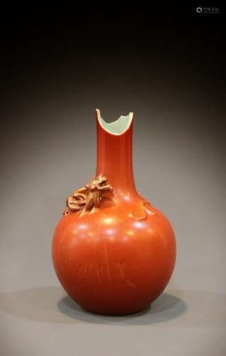 A 18th-century Chinese red bottle