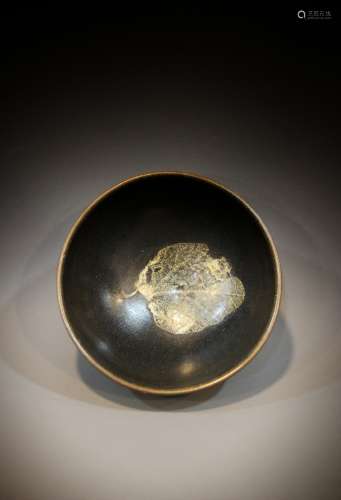 A Chinese bowl from the 12th-13th centuries