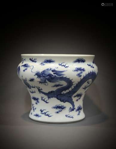 A Chinese 19th century porcelain bowl