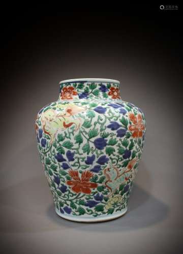 A Chinese colored porcelain of the 17th-18th centuries