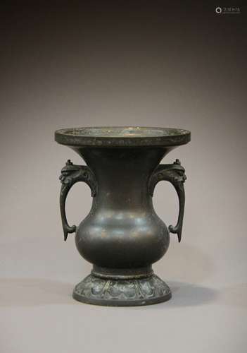 A Chinese 19th-20th century copper vase