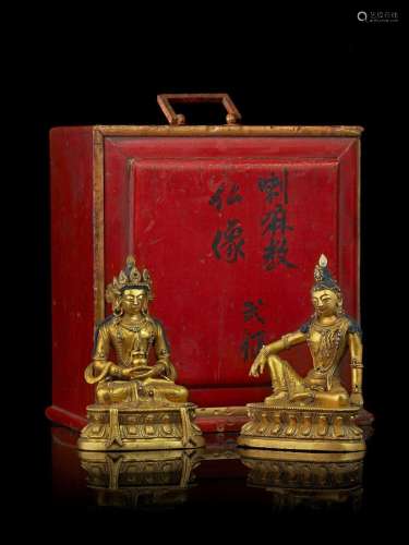 DEUX STATUETTES D'AMITAYUS ET AVALOKITESHVARA EN ALLIAGE DE ...