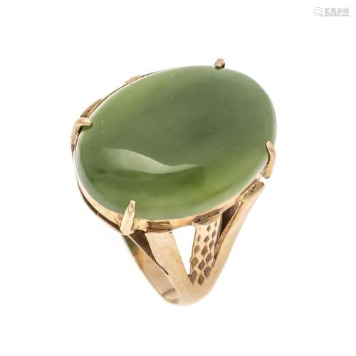 Jade ring RG 585/000 with an o