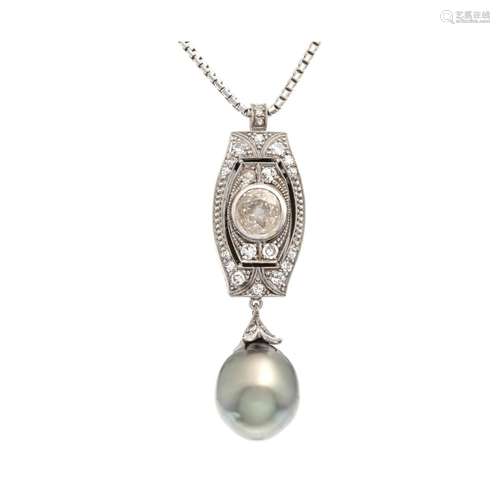 Tahitian pearl-diamond pendant