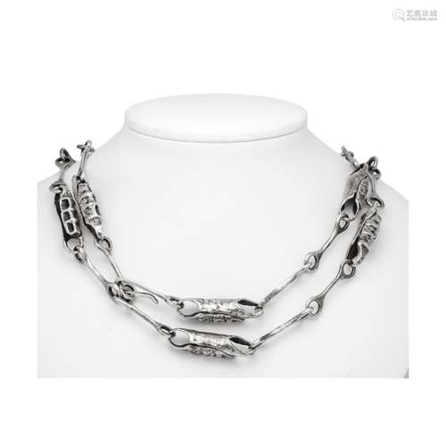 Designer link necklace silver